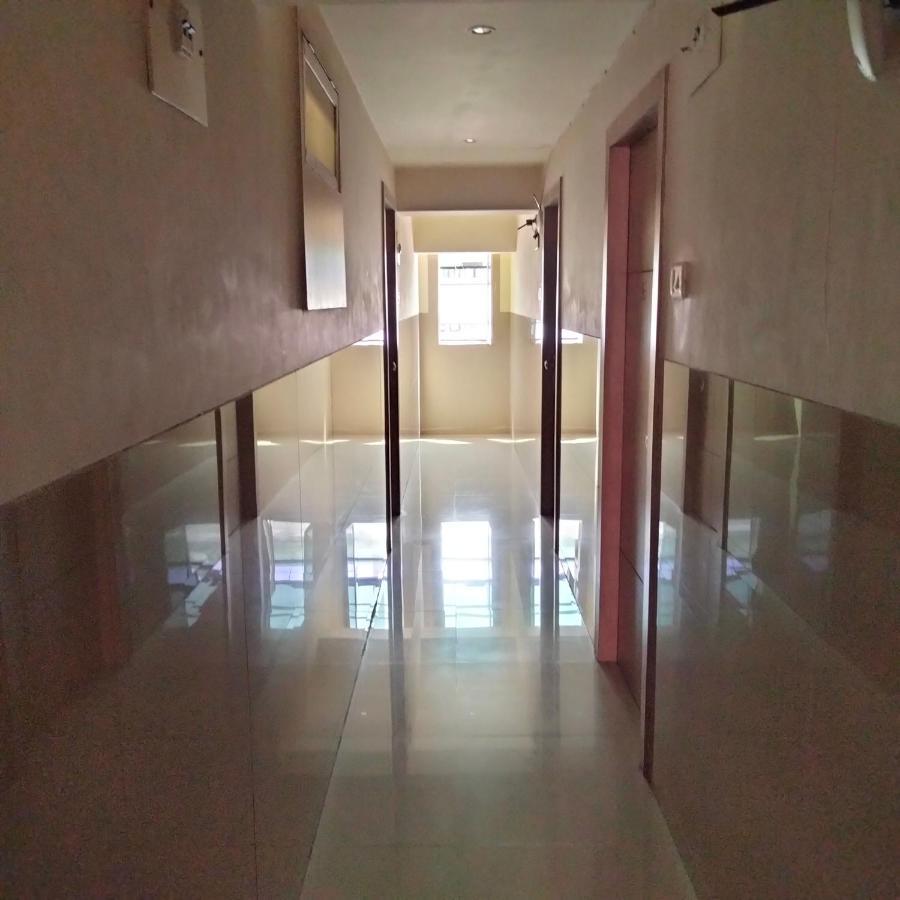 Hotel Everest Lodging Navi Mumbai Luaran gambar