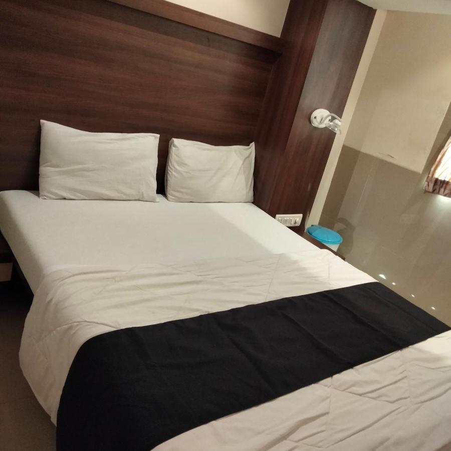 Hotel Everest Lodging Navi Mumbai Luaran gambar