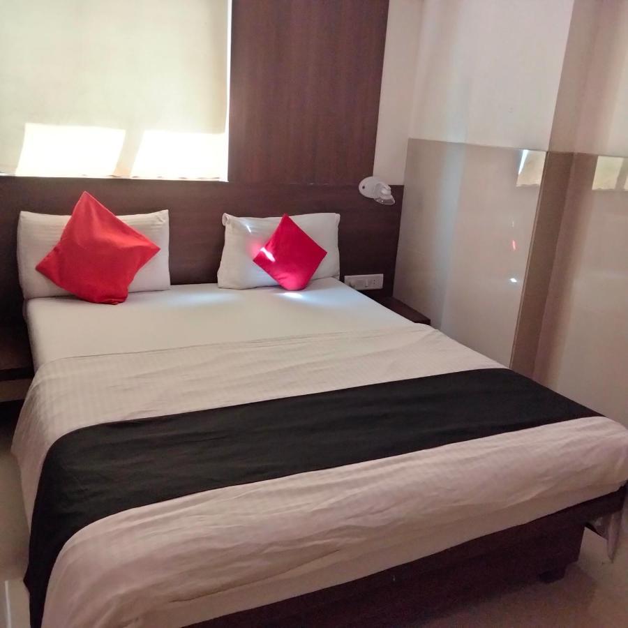 Hotel Everest Lodging Navi Mumbai Luaran gambar