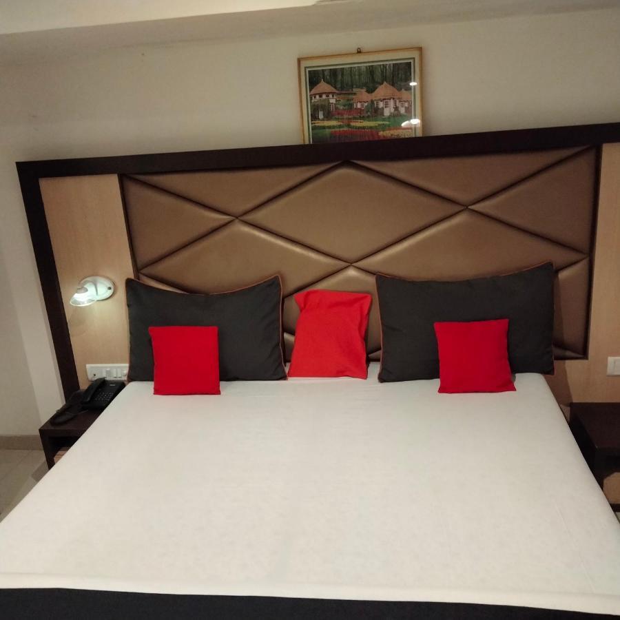 Hotel Everest Lodging Navi Mumbai Luaran gambar