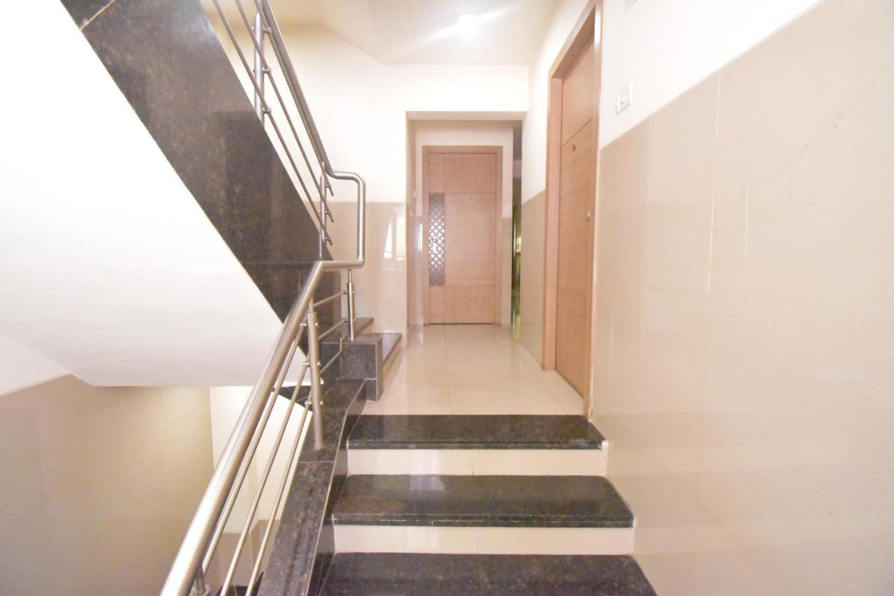 Hotel Everest Lodging Navi Mumbai Luaran gambar
