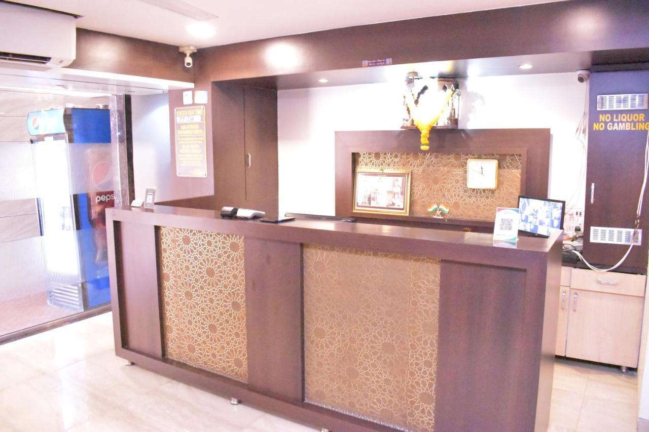 Hotel Everest Lodging Navi Mumbai Luaran gambar