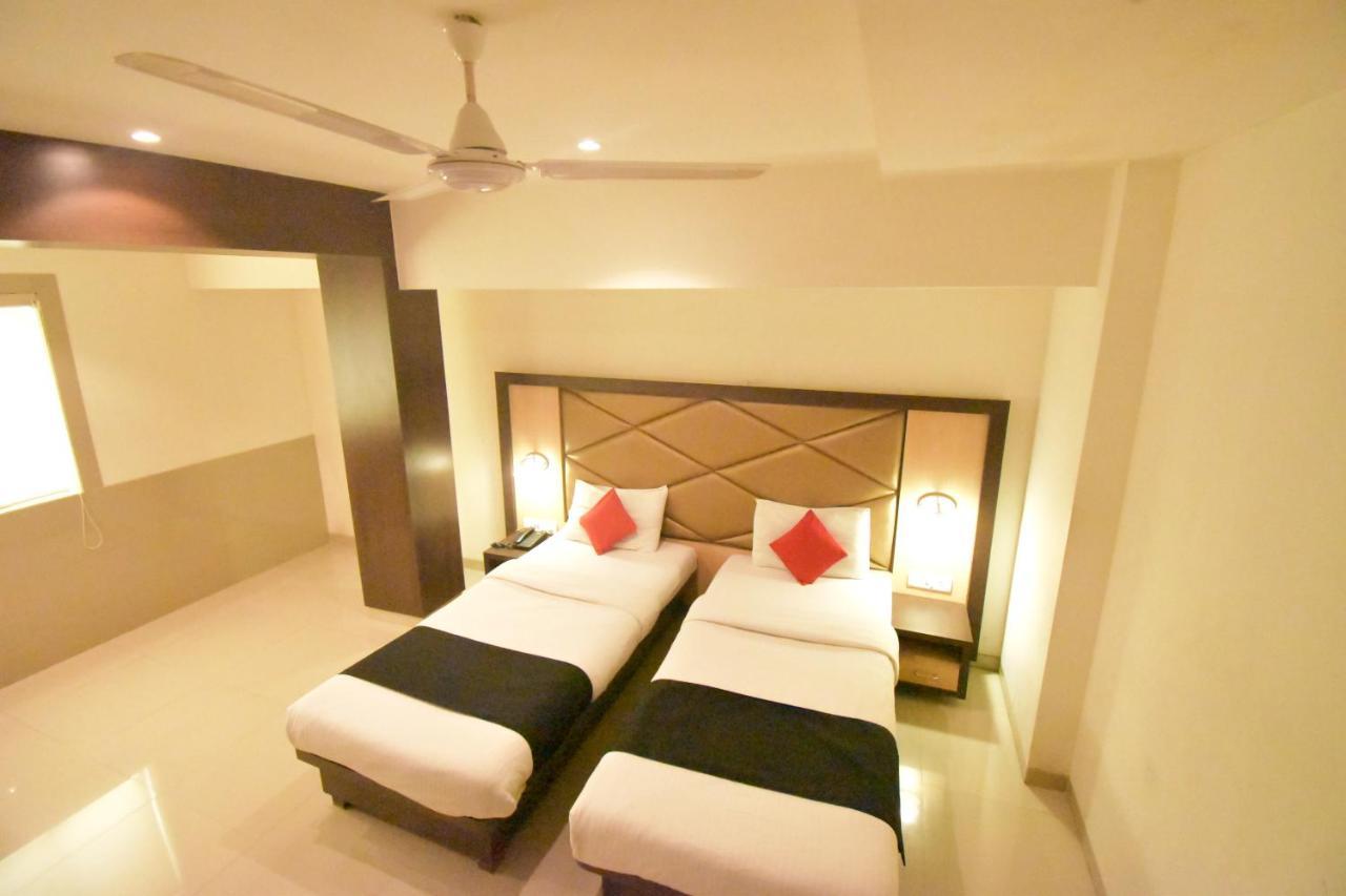 Hotel Everest Lodging Navi Mumbai Luaran gambar