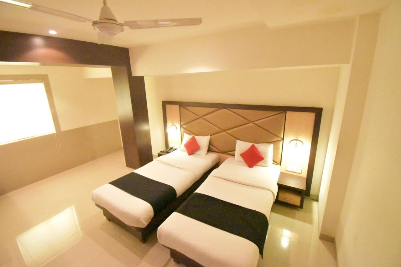 Hotel Everest Lodging Navi Mumbai Luaran gambar
